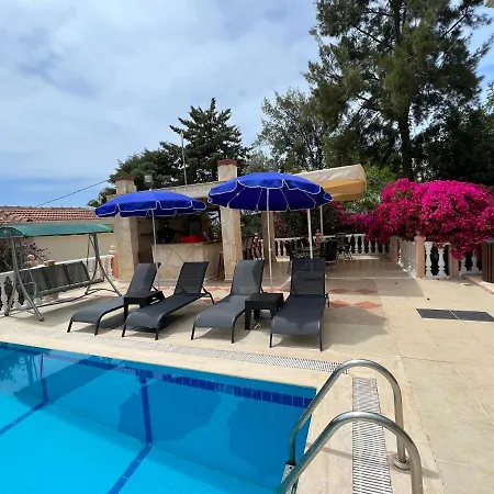 Bg & Aparts 別荘 *